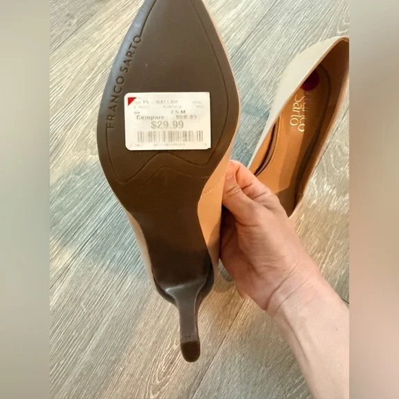 Franco Sarto Beige Pointed-Toe Leather Pumps - Picture 6 of 8